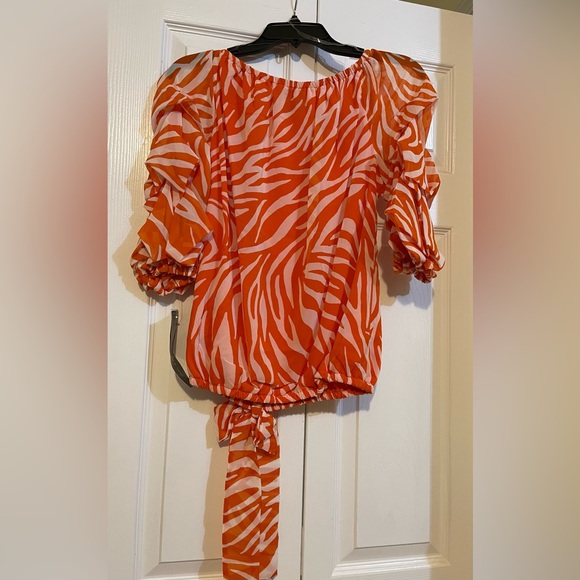 Coco Bianco 3/4 Sleeve Blouse - Picture 2 of 7